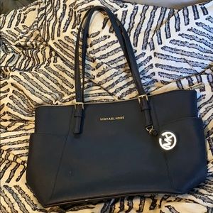 Michael Kors tote